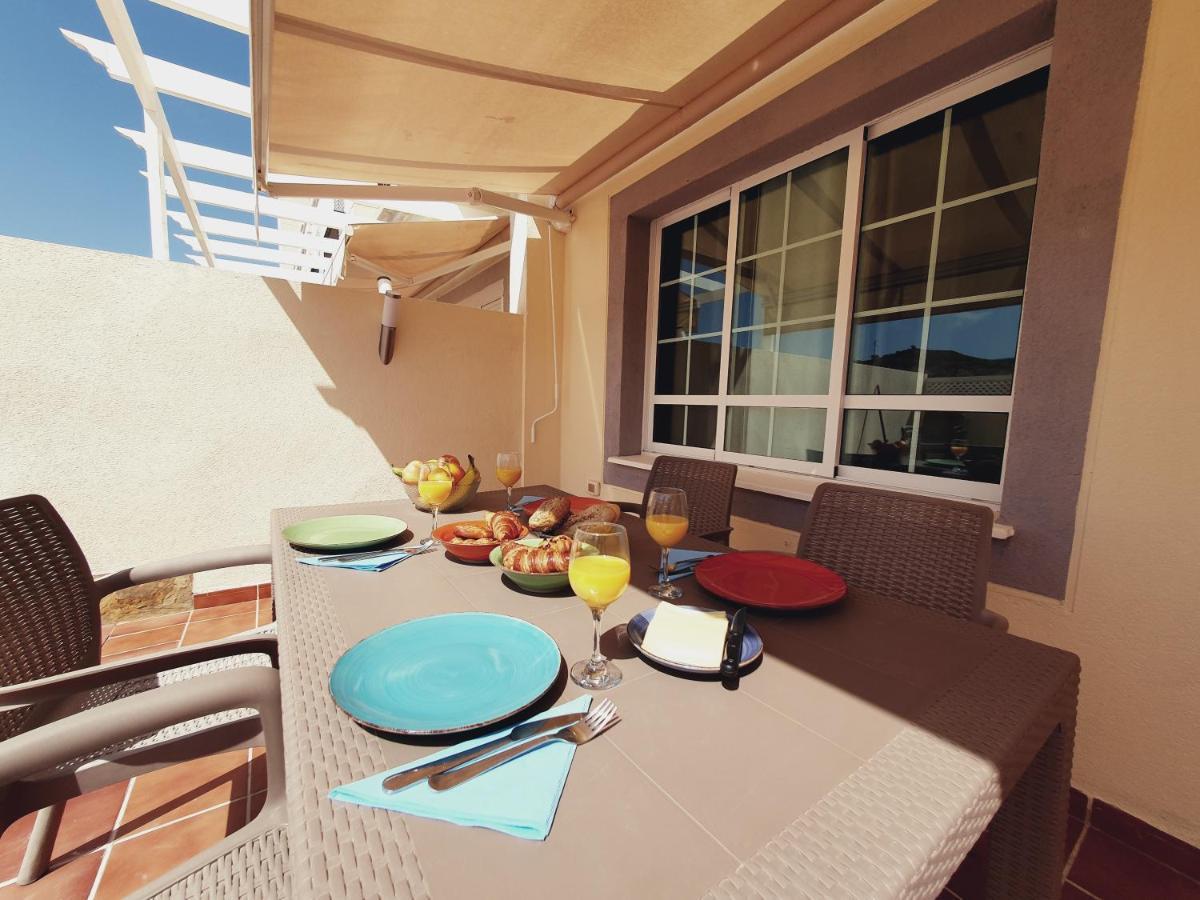 Modern Family Home Above Swimming Pool Puerto Rico  Exteriér fotografie